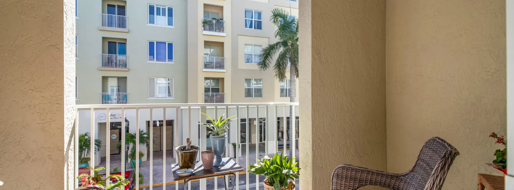 Just Listed | Adorable in Abacoa | 1203 Town Center Drive #208