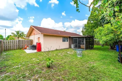 6001 NW 25th Street 1