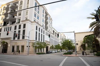 275 Giralda Ave #5F 1