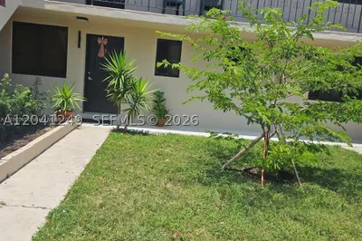 1434 NW 2nd St #5 1