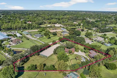 852 Cindy Drive 1