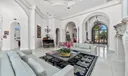 314 W Riverside Drive Photo