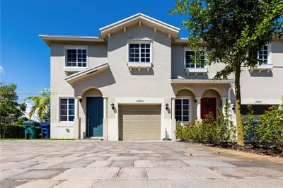 20800 NW 14th Ct 1