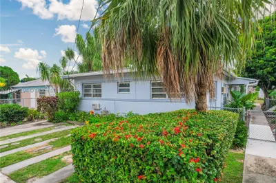 260 SW 31st Ct 1