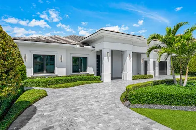 2351 Cherry Palm Road 1