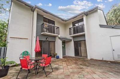 3569 Cocoplum Cir #3485 1