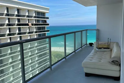 9511 Collins Ave #1211 1