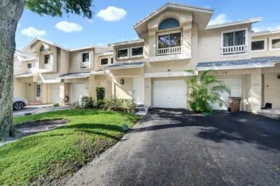 2276 DISCOVERY Circle W #2276 1