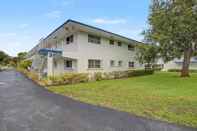 3 Westwood Avenue #101E 1