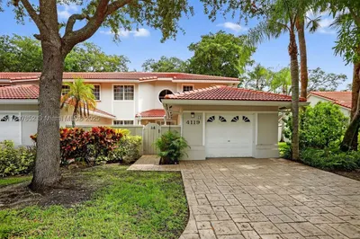 4119 W Palm Aire Dr #A4 1