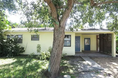 3170 SE Lime Tree Terrace 1