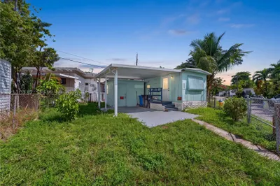 2221 NE 136 Ln 1