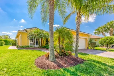 10014 SW Chadwick Dr-1