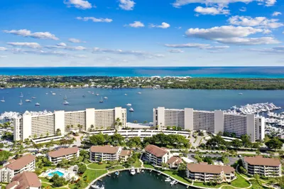 134 LAKESHORE Drive #814 1