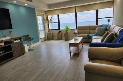 3505 S Ocean Dr #1421 1