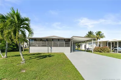2733 SW Thunderbird Trail 1