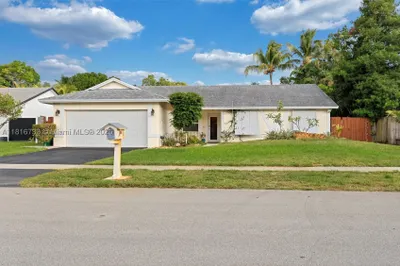 4760 SW 57th Ave 1
