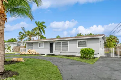 2313 Bermuda Drive 1
