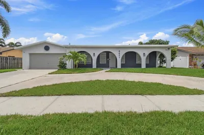 4421 NW 2nd Court 1