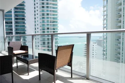 1300 Brickell Bay Dr #1904 1