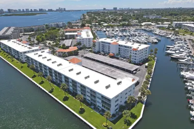 20 Yacht Club Drive #403 1