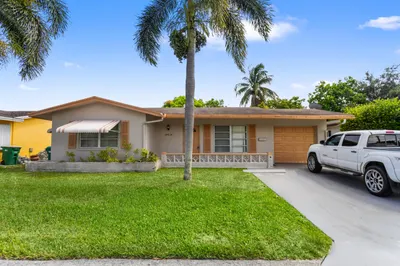 4818 NW 58th Street 1