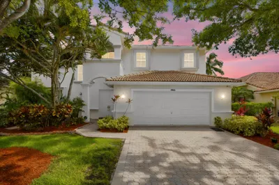 5866 Bay Hill Circle 1
