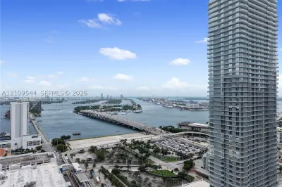1400 Biscayne Blvd #605 1