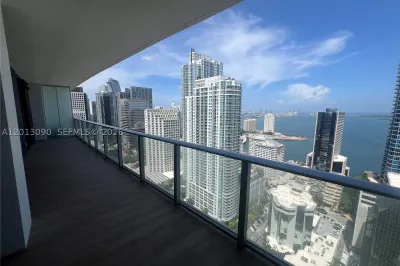 1010 Brickell Ave #3704 1