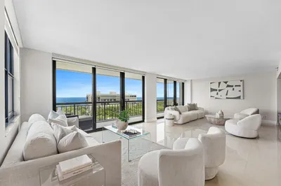 2003 N Ocean Boulevard #902 1
