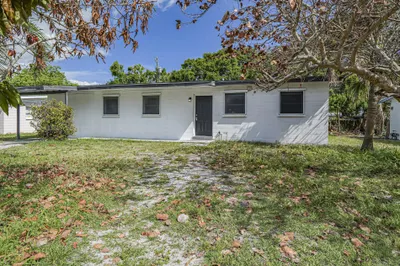 734 5th Place Sw 1