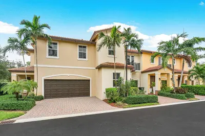 6986 Long Pine Circle 1