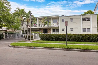 1740 Jefferson Ave #8 1