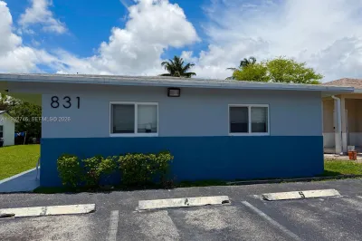 831 NW 1st Ave 1