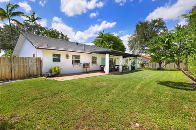 10605 SW 79th Pl 1