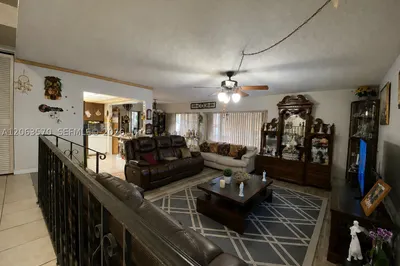 4850 SW 63rd Ter #313 1