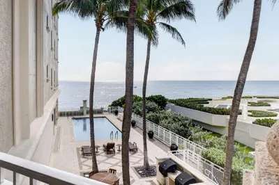 5310 N OCEAN Drive #301 1