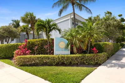 505 NE 20TH Avenue #112 1
