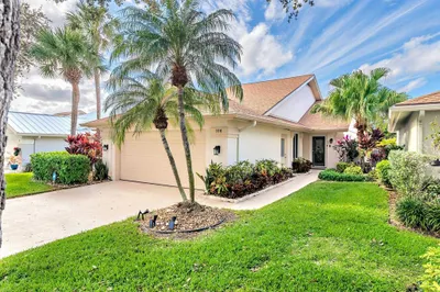 106 Sea Steppes Court