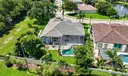 755 SW River Bend Circle Photo
