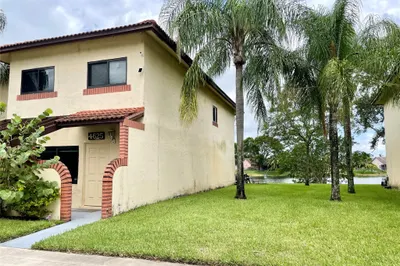 4625 NW 90th Ave 1