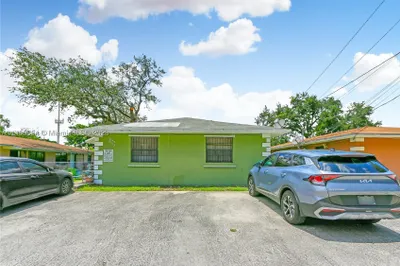 2151 NW 41st St 1