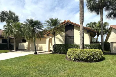2440 SW Bobalink Court 1