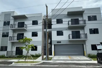 2425 NW 24th Ave #204 1