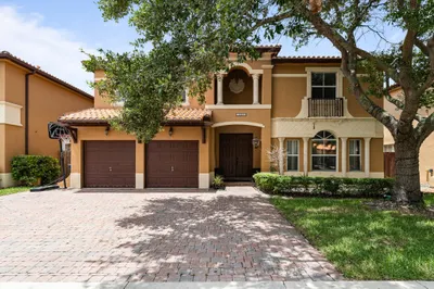 15555 SW 26th Ter 1