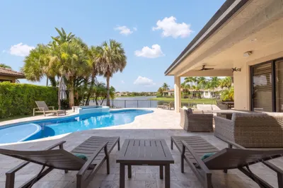 12625 NW 76th Street 1