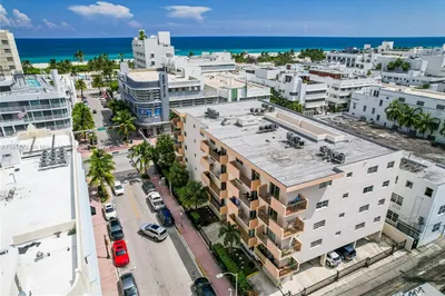 1150 Collins Ave #501 1
