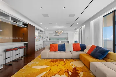 Direct ocean views. Balconies closed for renovatio