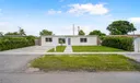 941 E 16th Pl Photo