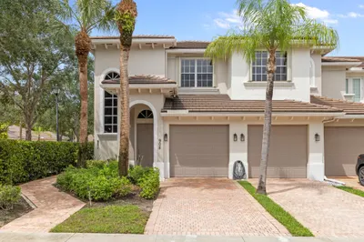 6380 BELLA Circle #905 1